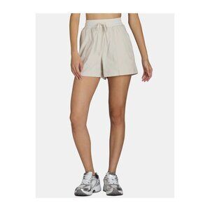 NWT Women’s Feather Stretch Dance Shorts – Plus Size XXL 22 – Beige Activewear